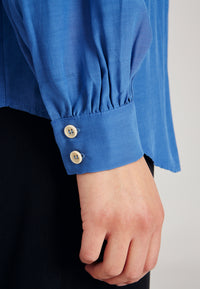 Givn Berlin Bluse CHIARA aus LENZING™ ECOVERO™ Blouse Sky Blue