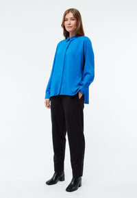 Givn Berlin Bluse GBIVA aus LENZING™ ECOVERO™ mit Stehkragen Blouse Electric Blue
