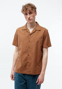 Givn Berlin Bowling-Shirt GBBARIK aus Bio-Baumwoll Seersucker Buttoned Shirt Pecan Brown (Structure)