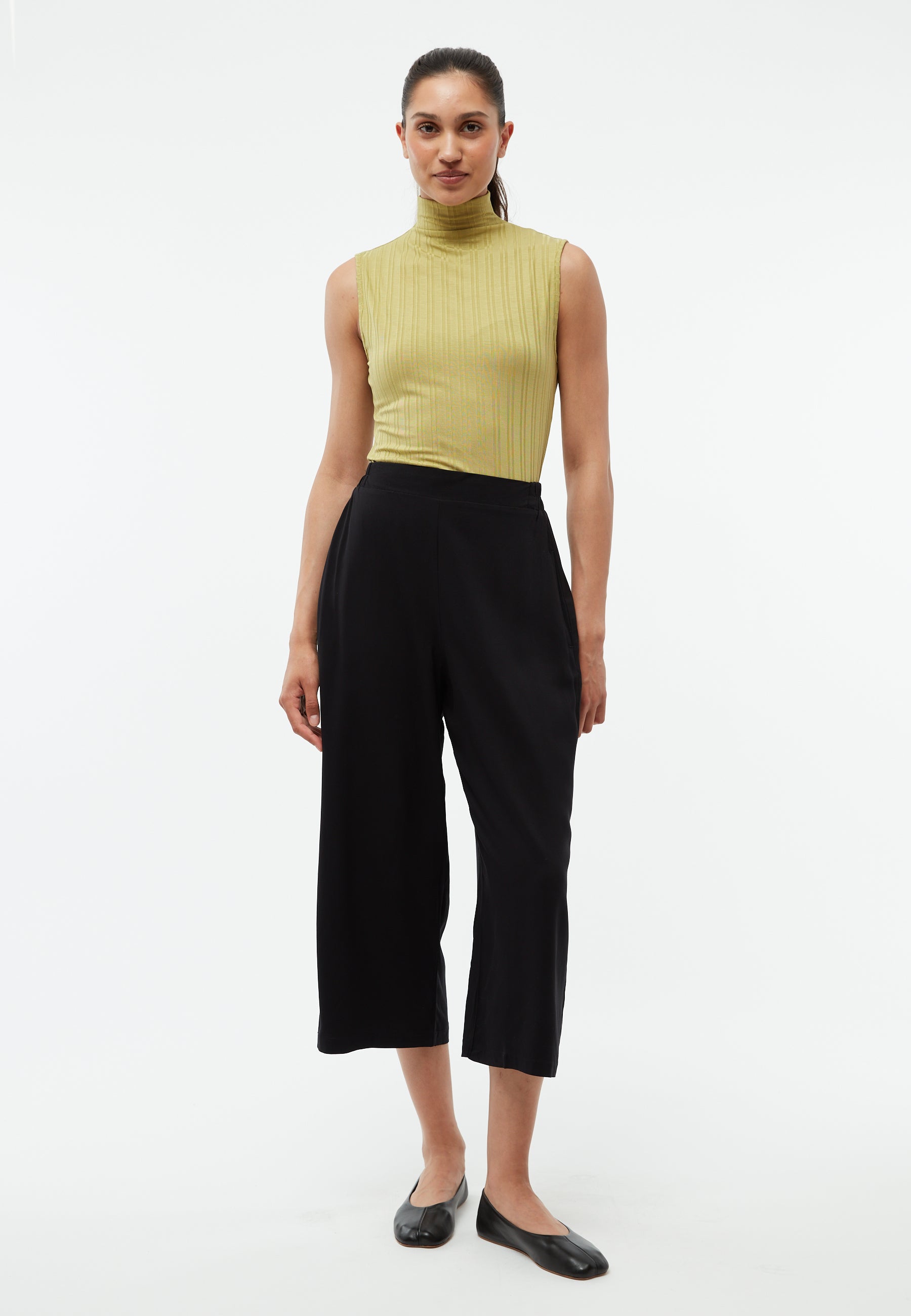 Givn Berlin Culotte GBANNA aus LENZING™ ECOVERO™ Trousers Black