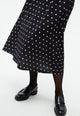 Givn Berlin Midi Rock GBVANA aus LENZING™ ECOVERO™ Skirt Black / White (Polkadots)