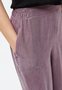 Givn Berlin Hose GBMARLA relaxed aus TENCEL™ mit Peach-Effekt Trousers English Violet (Tencel)