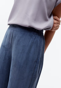 Givn Berlin Hose GBMARLA relaxed aus TENCEL™ mit Peach-Effekt Trousers Nightshade Blue