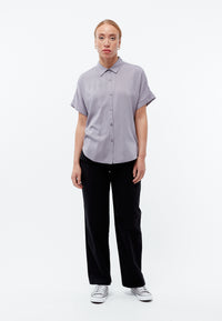 Givn Berlin Kurzarmbluse GBSARAH aus LENZING™ ECOVERO™ Blouse Lilac Grey
