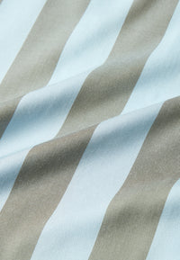 Givn Berlin Kurzarmhemd GBBARIK aus LENZING™ ECOVERO™ Buttoned Shirt Ice Water Blue / Faded Olive (Stripes)