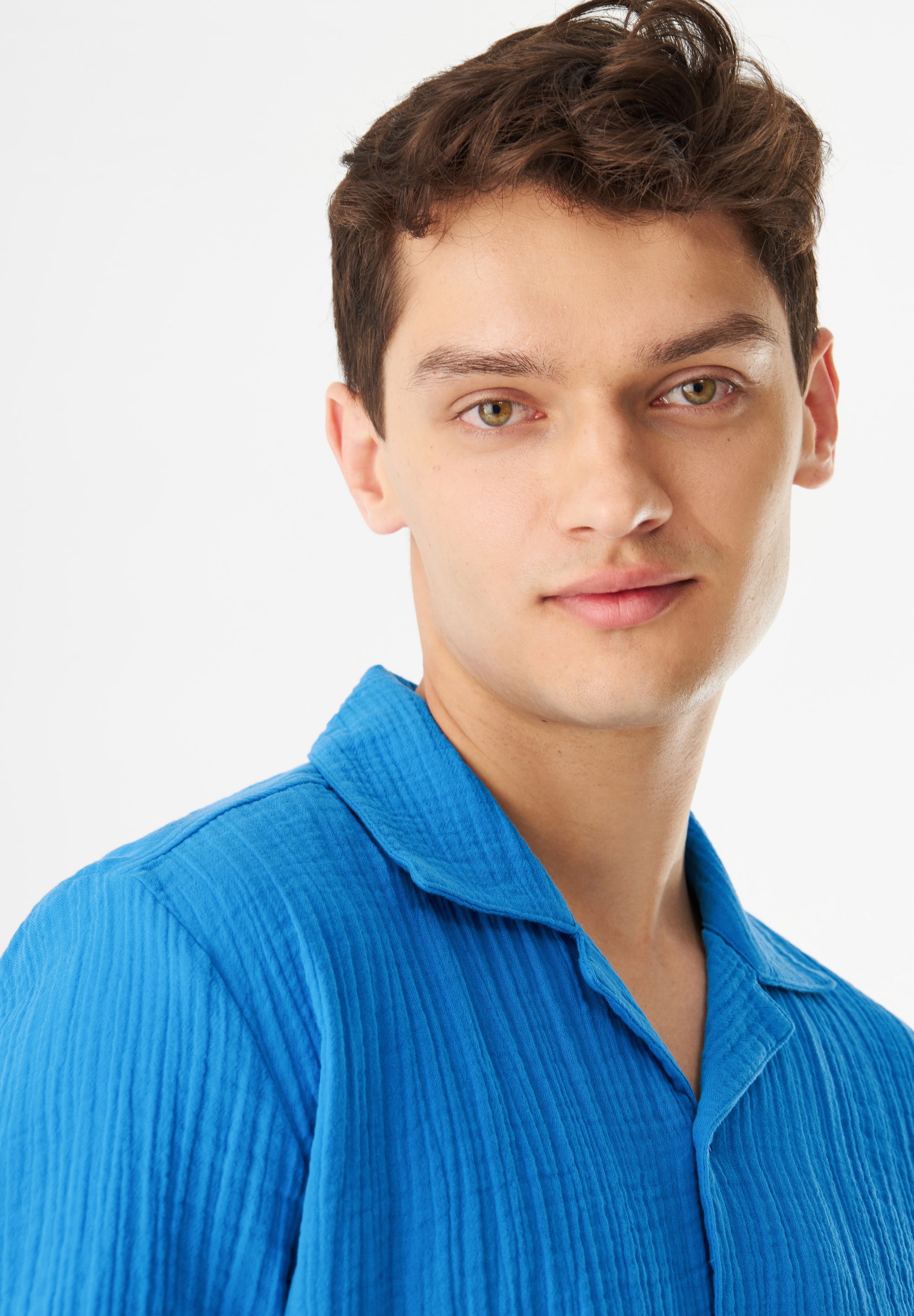 Givn Berlin Bowling-Shirt GBLUCA relaxed aus Bio-Baumwoll Musselin Buttoned Shirt French Blue (Musselin)