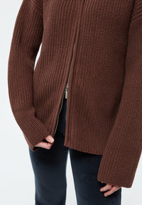 Givn Berlin Strickjacke GBABIGAIL aus Bio-Baumwolle mit Reißverschluss Cardigan Burned Brown