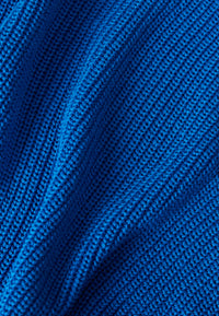 Givn Berlin Strickpullover GBARIA loose Fit aus Bio-Baumwolle Sweater Electric Blue