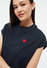 Givn Berlin T-Shirt GBLAILA (HEART) aus Bio-Baumwolle mit Stickerei T-Shirt Midnight Blue