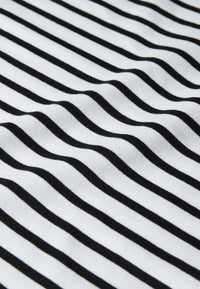 Givn Berlin T-Shirt GBLASSE aus Bio-Baumwolle T-Shirt Black / White (Stripes)